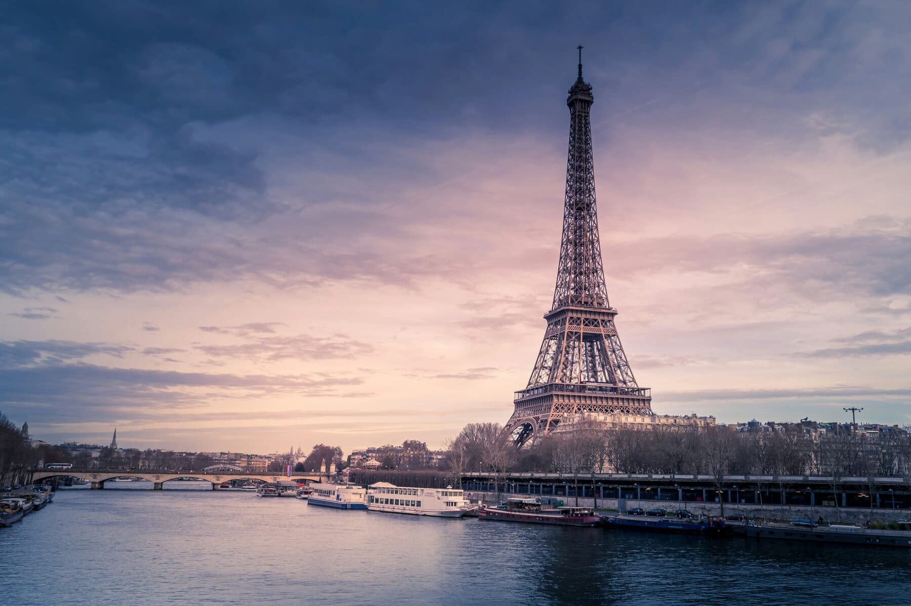 Paris seyahat rotası